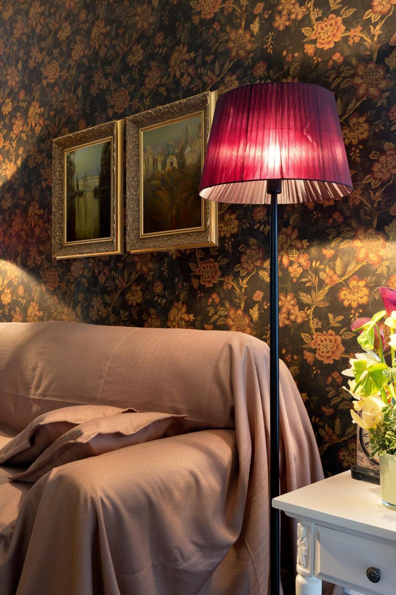 De Gaulle Boutique Hotel Kharkiv Eksteriør billede