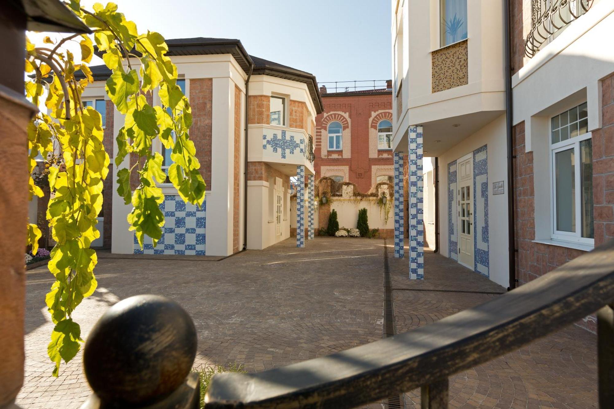 De Gaulle Boutique Hotel Kharkiv Eksteriør billede