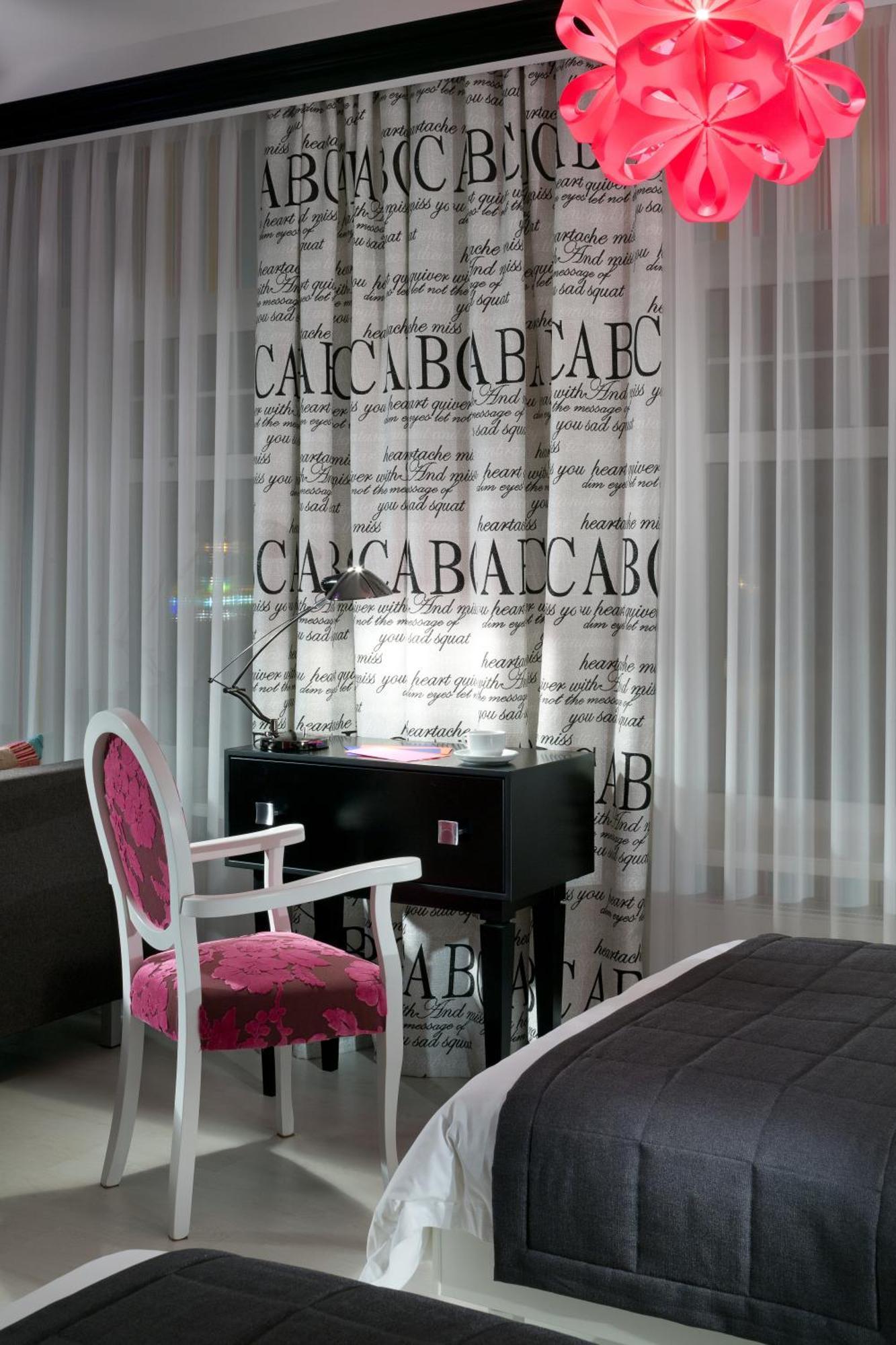 De Gaulle Boutique Hotel Kharkiv Eksteriør billede
