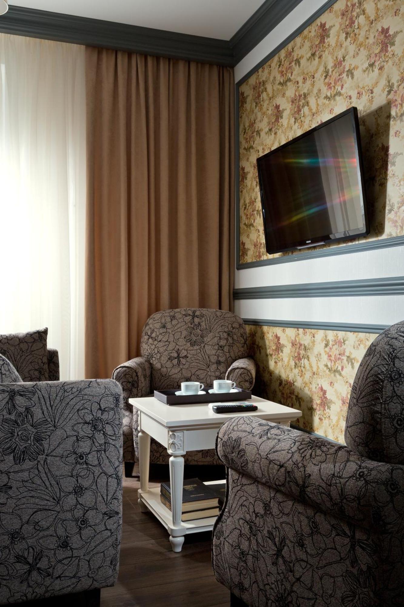De Gaulle Boutique Hotel Kharkiv Eksteriør billede