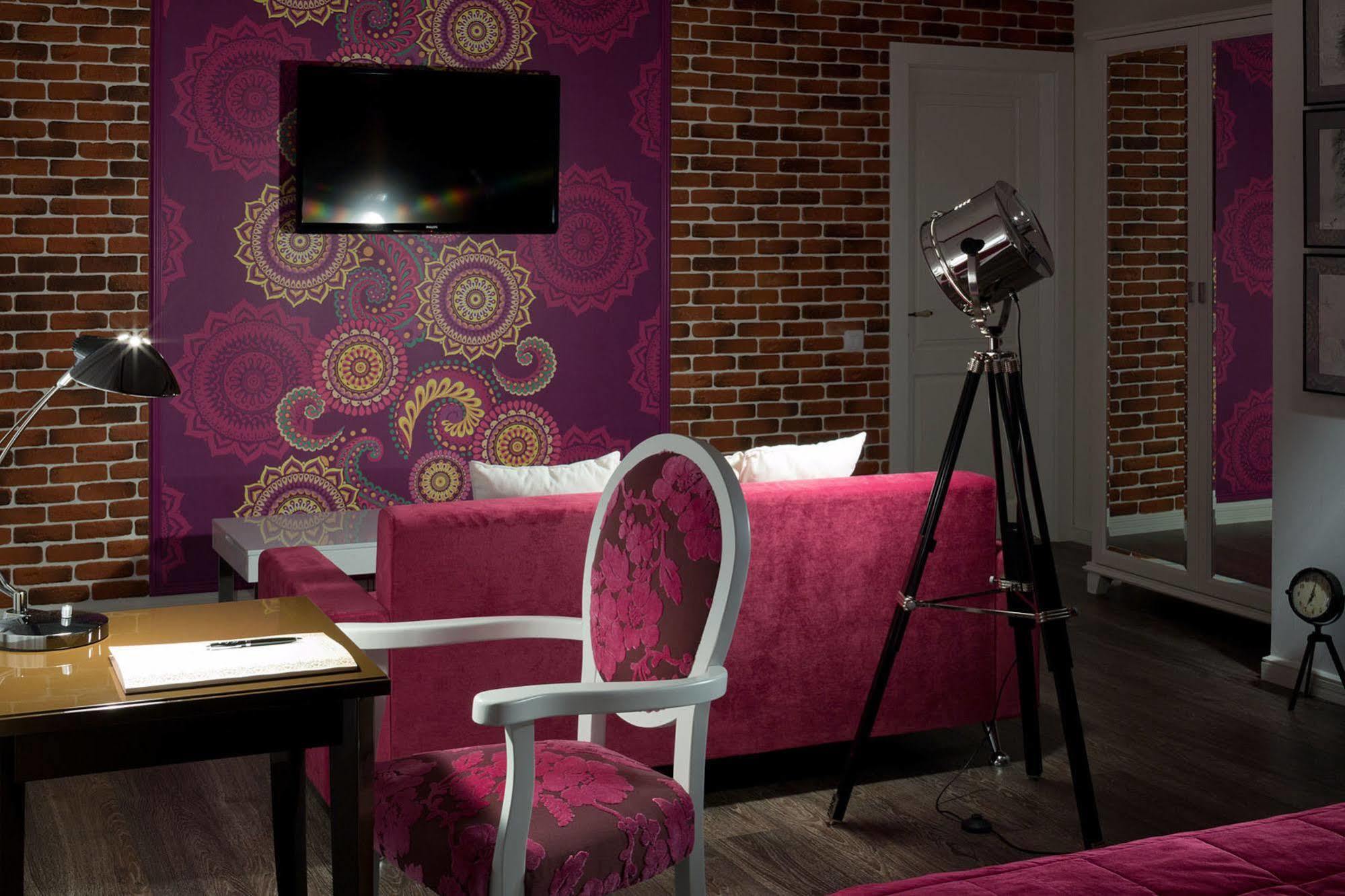 De Gaulle Boutique Hotel Kharkiv Eksteriør billede